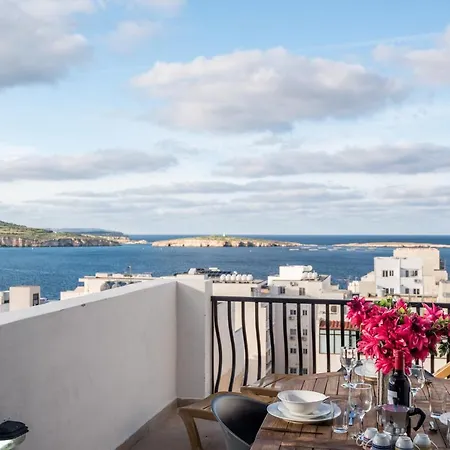 Getawaysmalta - Seashells Penthouse 12 With Terrace And Sea View In Bugibba * St. Paul's Bay