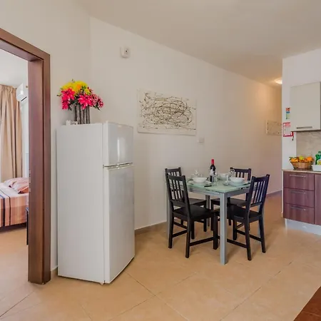 Getawaysmalta - Seashells Penthouse 12 With Terrace And Sea View In Bugibba Apartment St. Paul's Bay